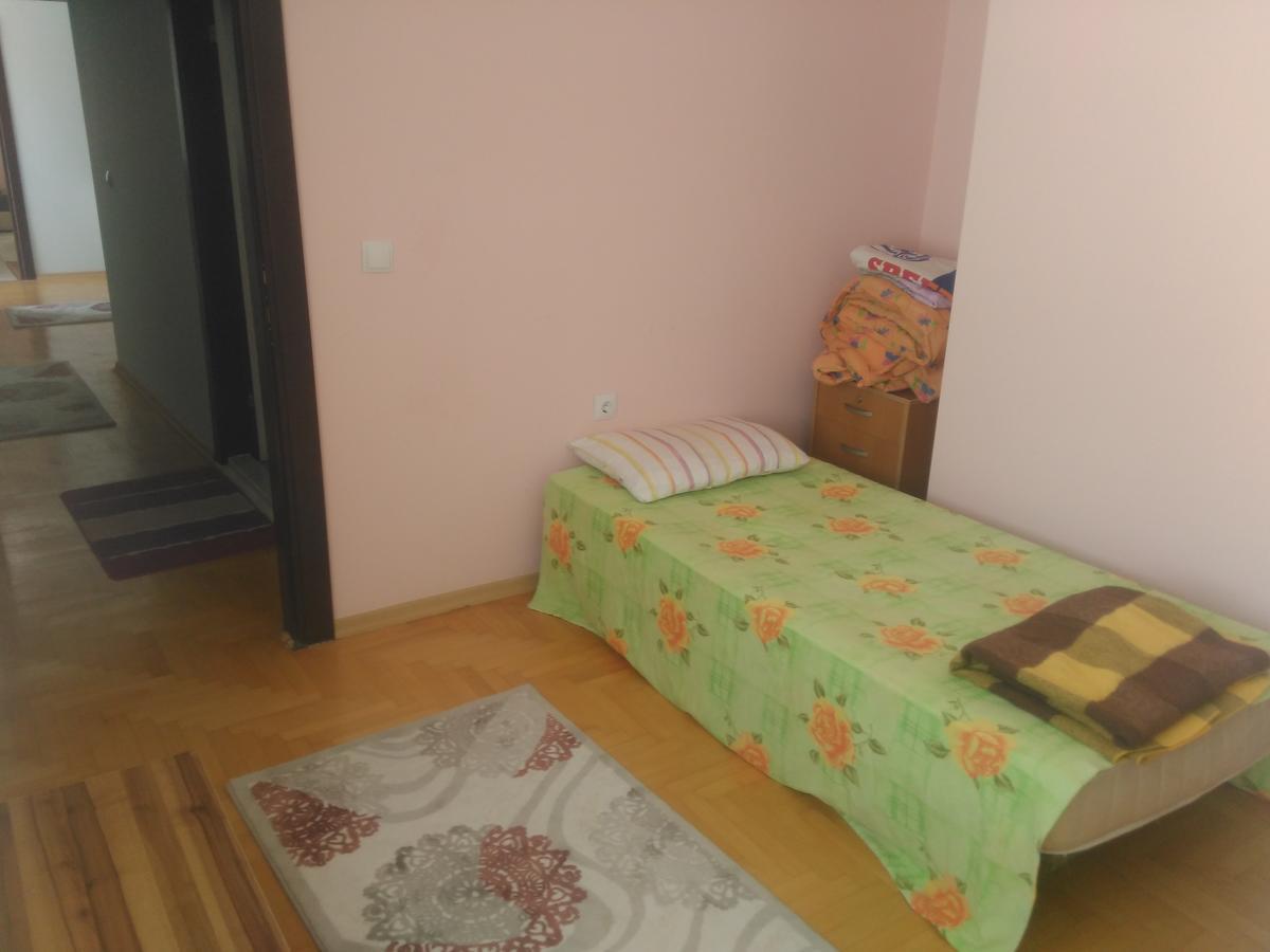 Appartement 2033. Sokak *